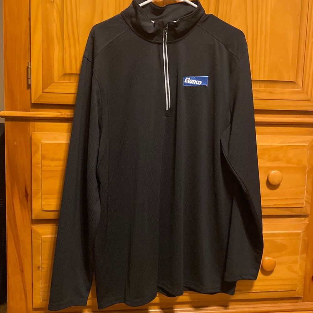 Sport-Tek Size XL Long Sleeve Shirt